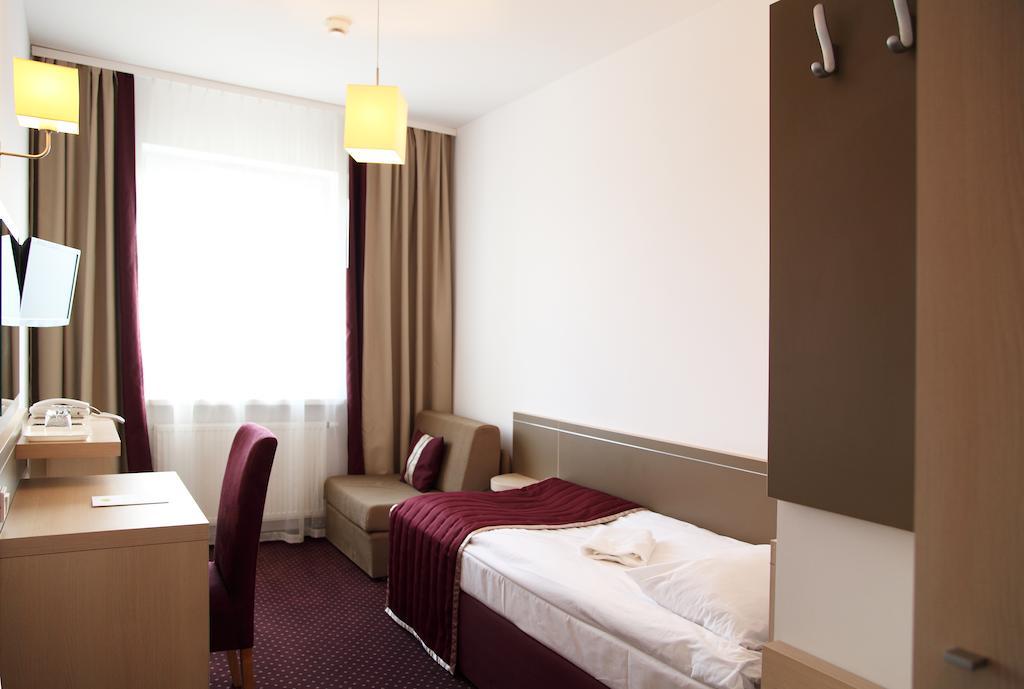 Arche Hotel Siedlce Room photo