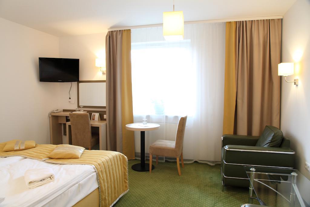 Arche Hotel Siedlce Room photo